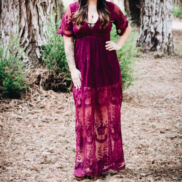 Honey Punch Dresses & Skirts - Honey Punch Lace Maxi